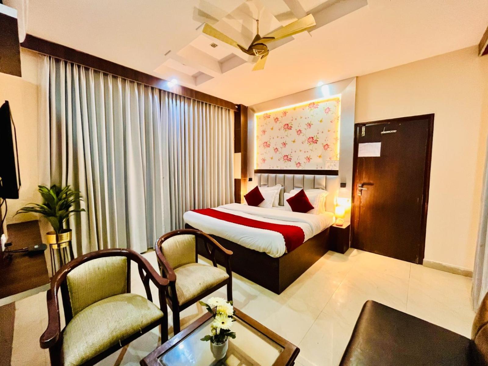 Hotel Ramawati Near Ganga Ghat Haridvár Kültér fotó