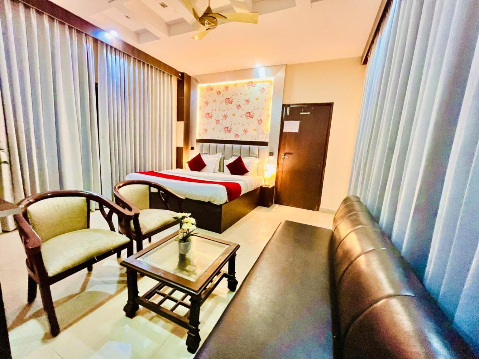 Hotel Ramawati Near Ganga Ghat Haridvár Kültér fotó