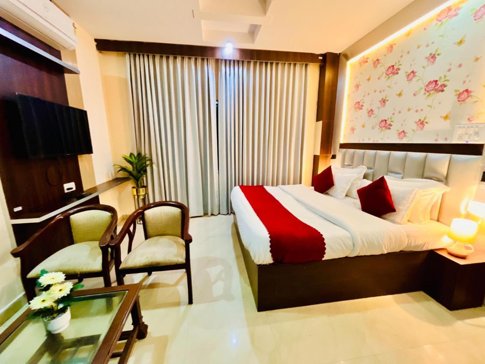 Hotel Ramawati Near Ganga Ghat Haridvár Kültér fotó